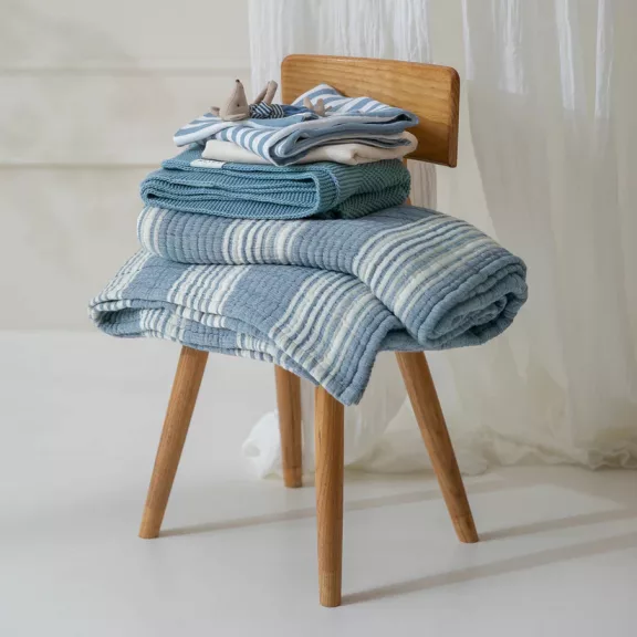 Meyco Baby babatakaró 75x100 cm - indigó - jacquard