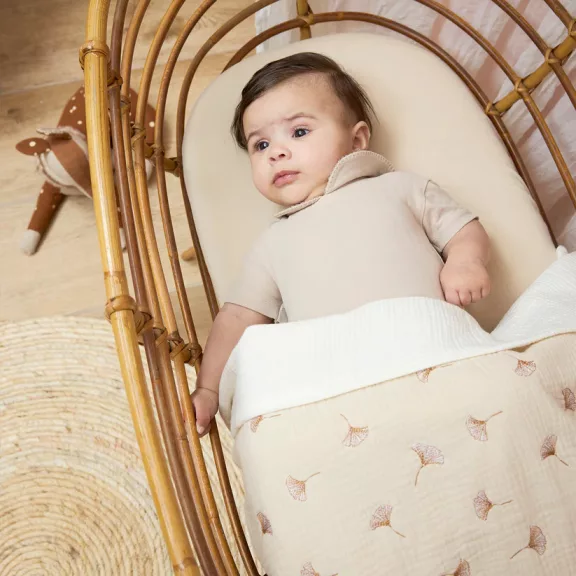 Meyco Baby gumis lepedő 60x120 cm - soft sand