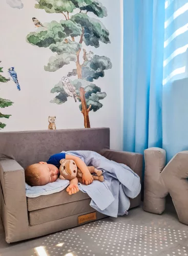 Kinyitható gyerek kanapé saját névvel - világos szürke