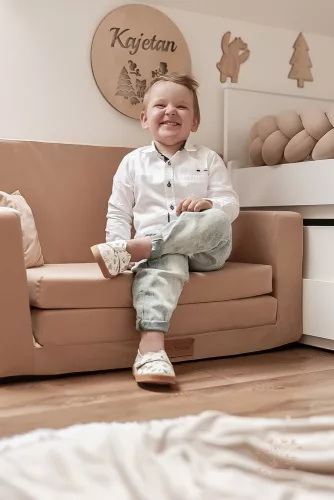 Kinyitható gyerek kanapé saját névvel - bézs