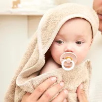 Meyco Baby kapucnis törölköző - homok